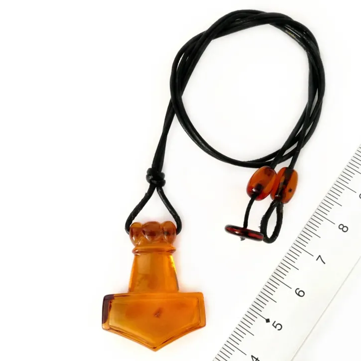 V101-06 Thorshammer poliert, cognac