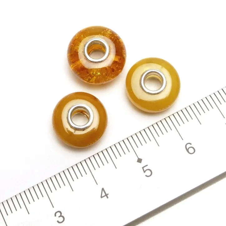 V17-32 AmberBeads