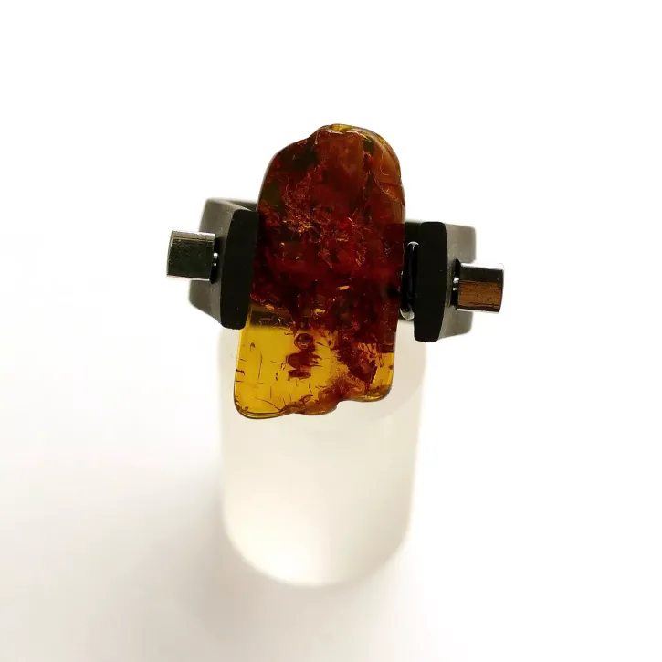 V37-16 Kautschuk Ring, cognac, Große 60.63