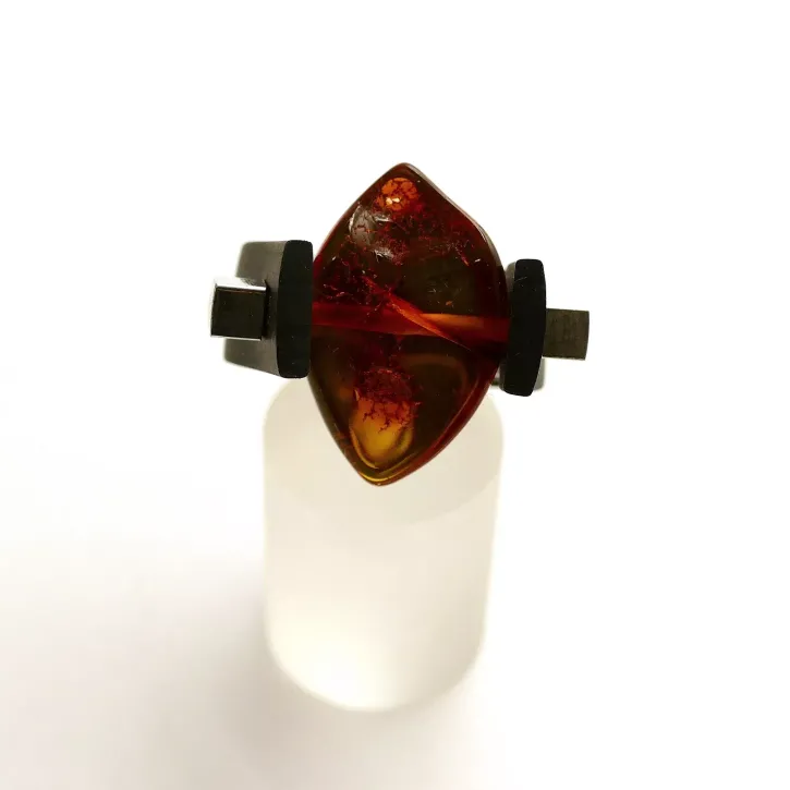 V37-18 Kautschuk Ring, cognac, Große 60-62