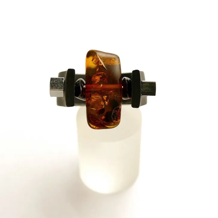 V37-20 Kautschuk Ring, cognac, Große 60-63